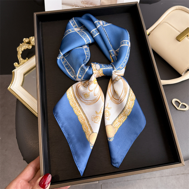 Blue Classic Chain Print Squar - đánh giá và giá Ascot Neck Scarf