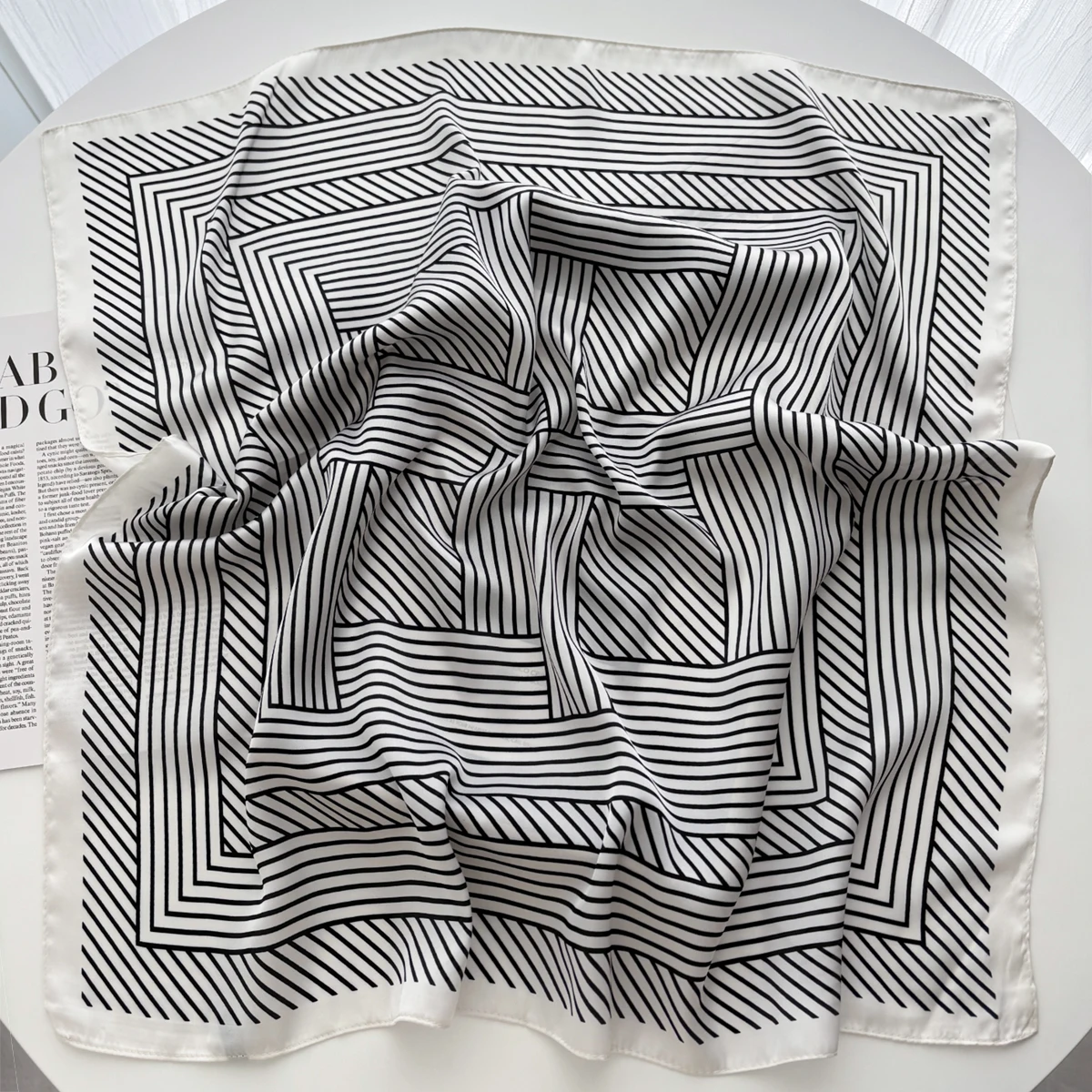 Flower Printed Square Scarf El - đánh giá và giá Ascot Neck Scarf