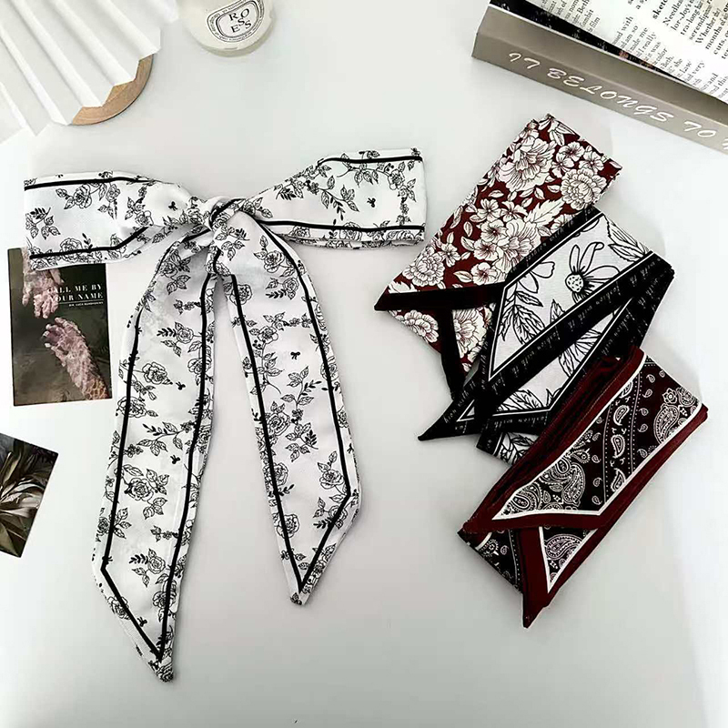 Luxury Fashion Woman Skinny Si - đánh giá và giá Ascot Neck Scarf